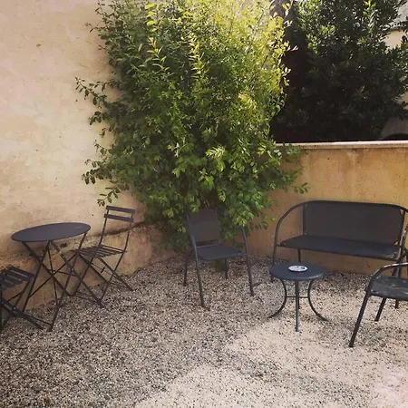 Maison De Chaleureuse Au Coeur De شقة