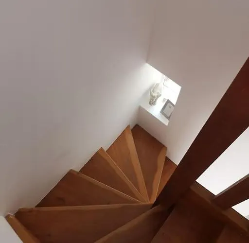 Maison De Chaleureuse Au Coeur De بايو