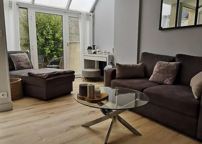 Maison De Chaleureuse Au Coeur De *